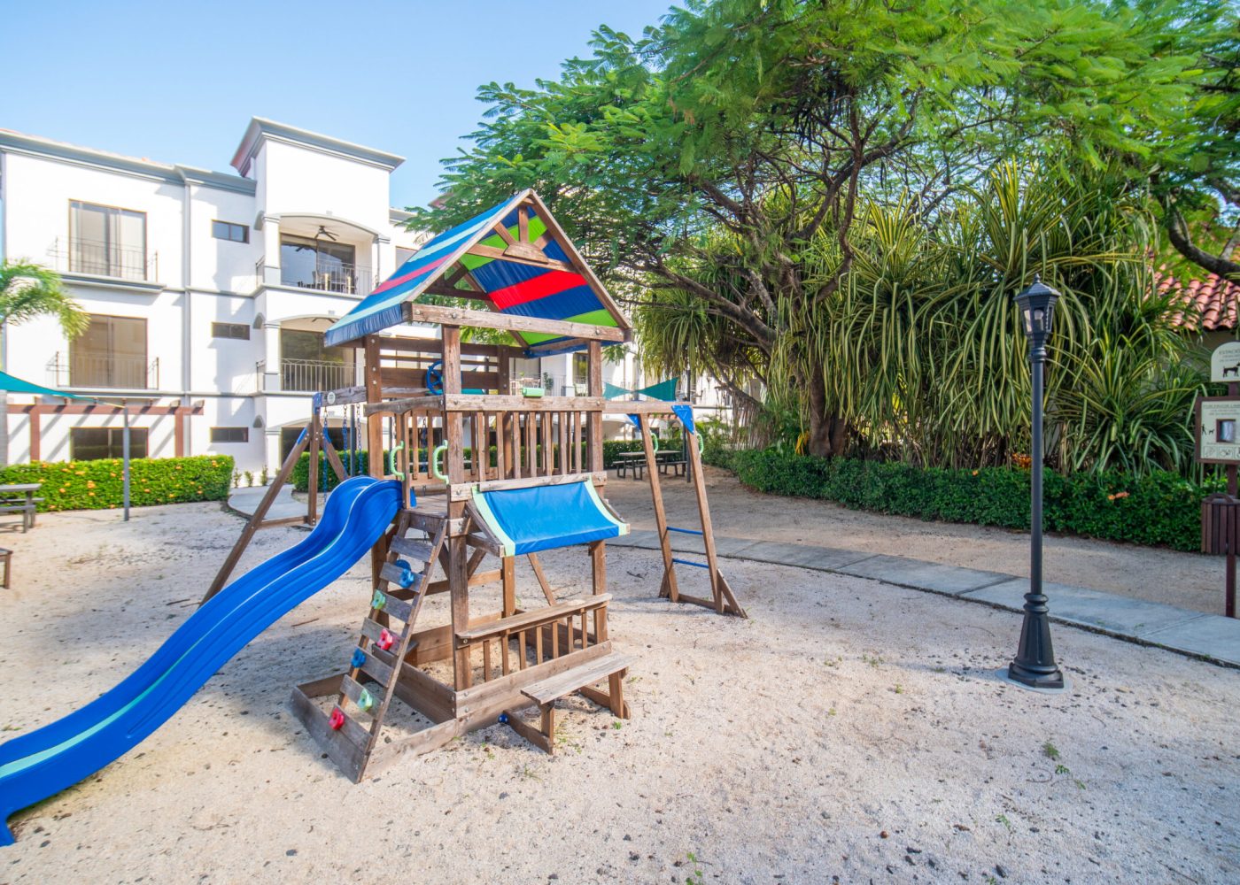 Palmas De Tamarindo outside cropped-14