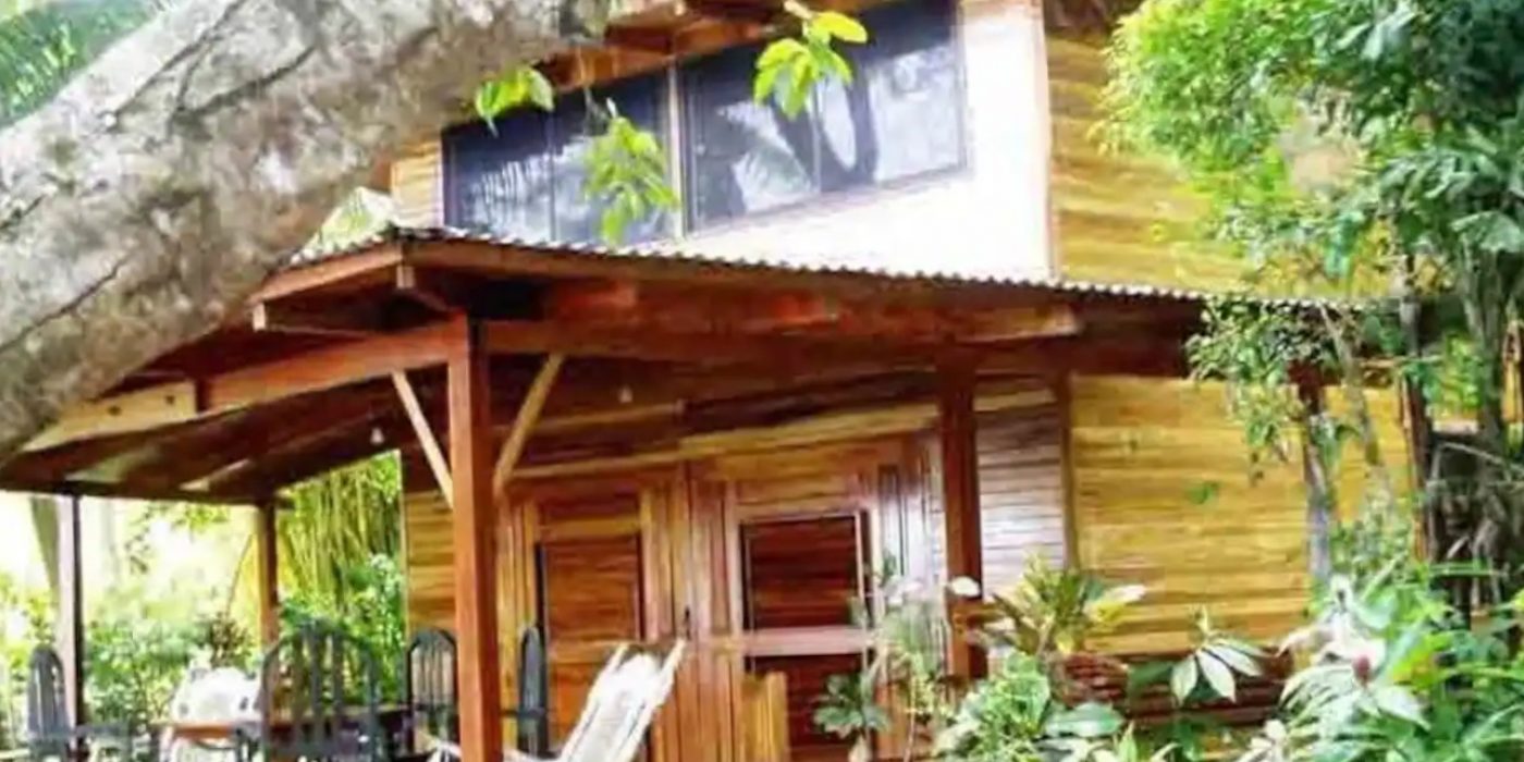 beach cabin Cropped-2